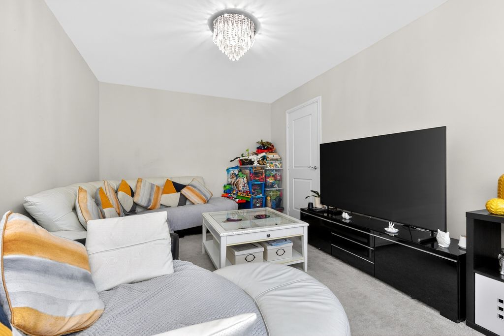 Property photo 3 of 20