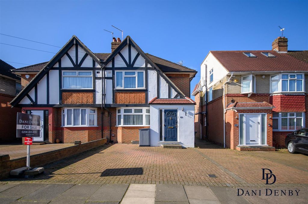 Property photo 1 of 12