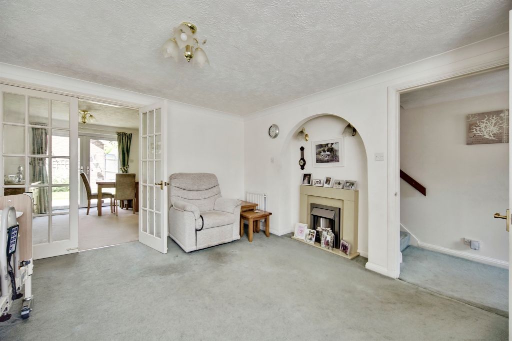 Property photo 2 of 18