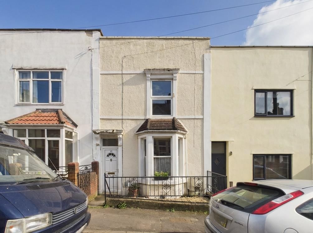 Property photo 3 of 32 CE04Aee9-9E49-485F-A702-205De3F34E05.Jpg