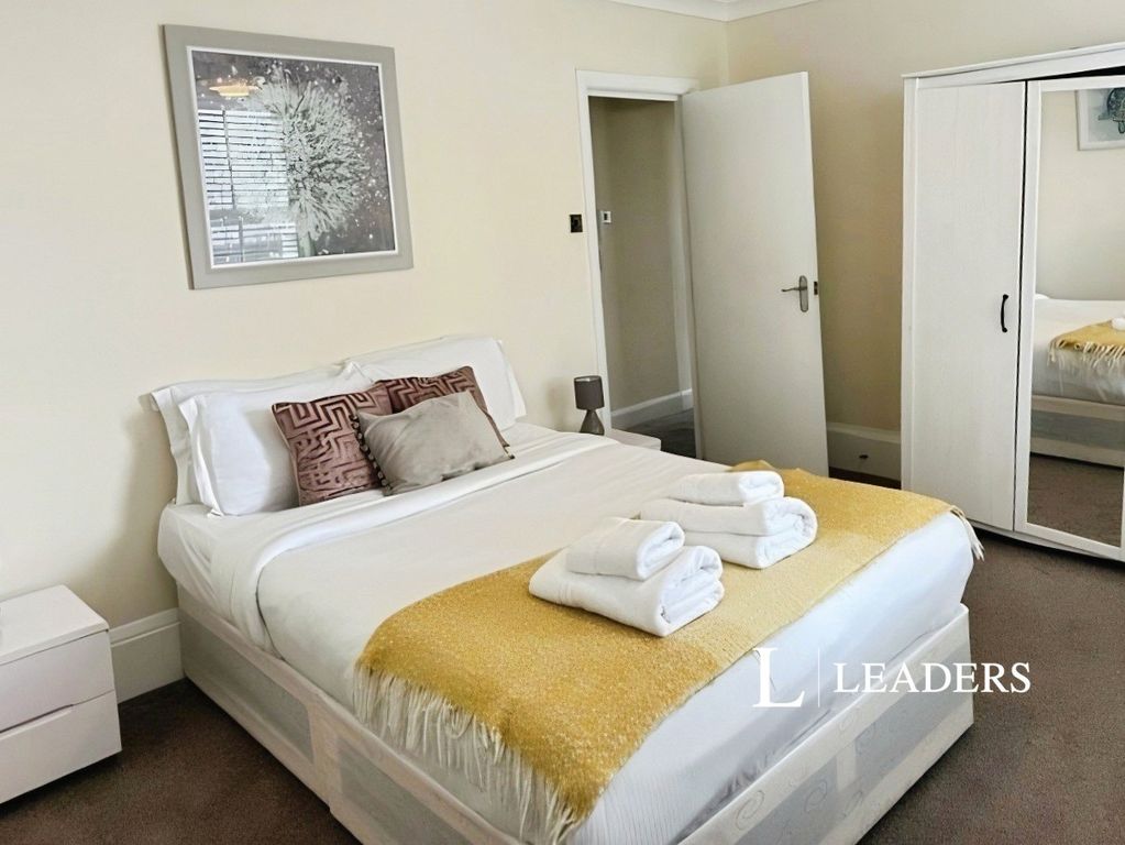 Property photo 3 of 13 Pbox-Img.Jpg