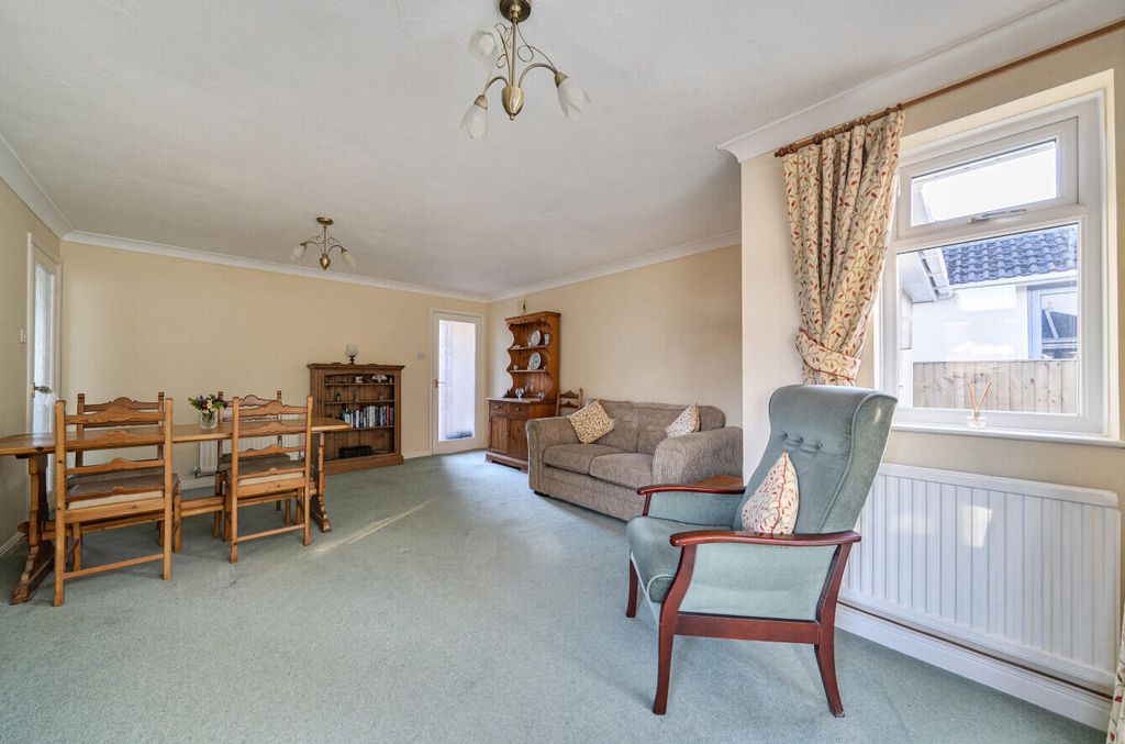 Property photo 2 of 14 Living Room