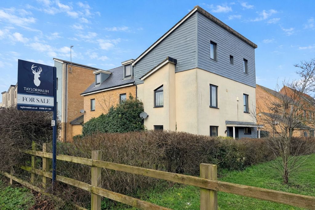 Property photo 1 of 27