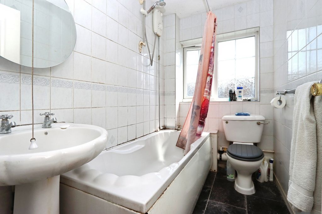 Property photo 3 of 9 Pbox-Img.Jpg