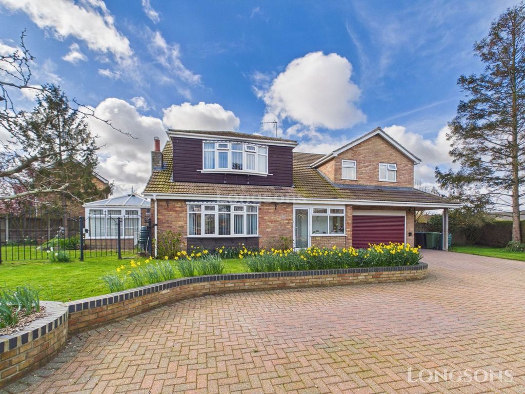 Property photo 1 of 26