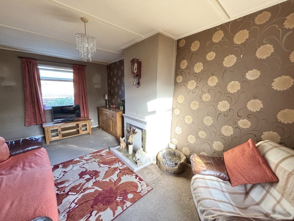 Property photo 2 of 11 Gallery