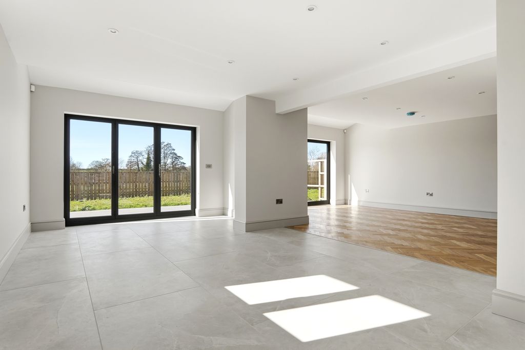 Property photo 2 of 23 Schoolpastures014