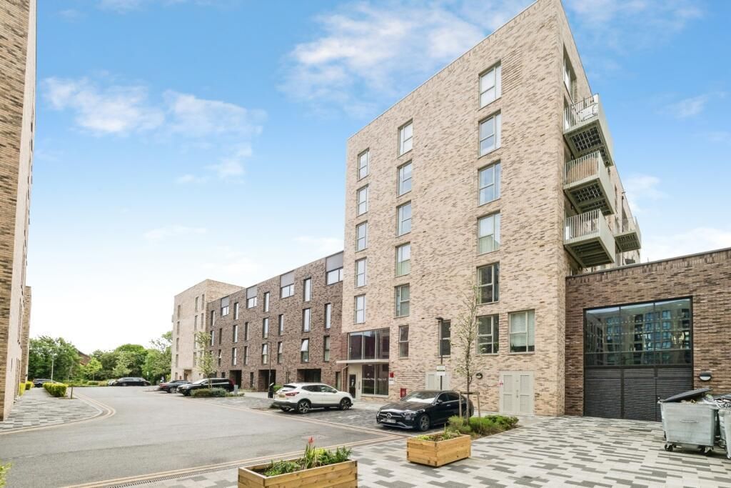 Property photo 2 of 11 New Build For Sale 1Bed For Sale By Barrain London