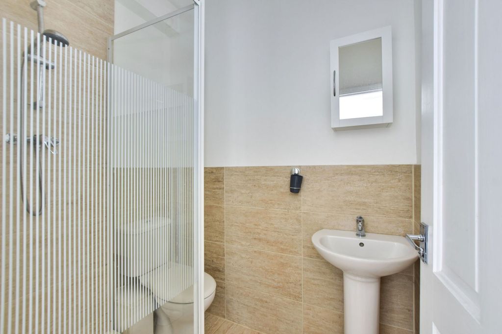 Additional image 6 of Studio for saleShirley Road, Abbots Langley WD5