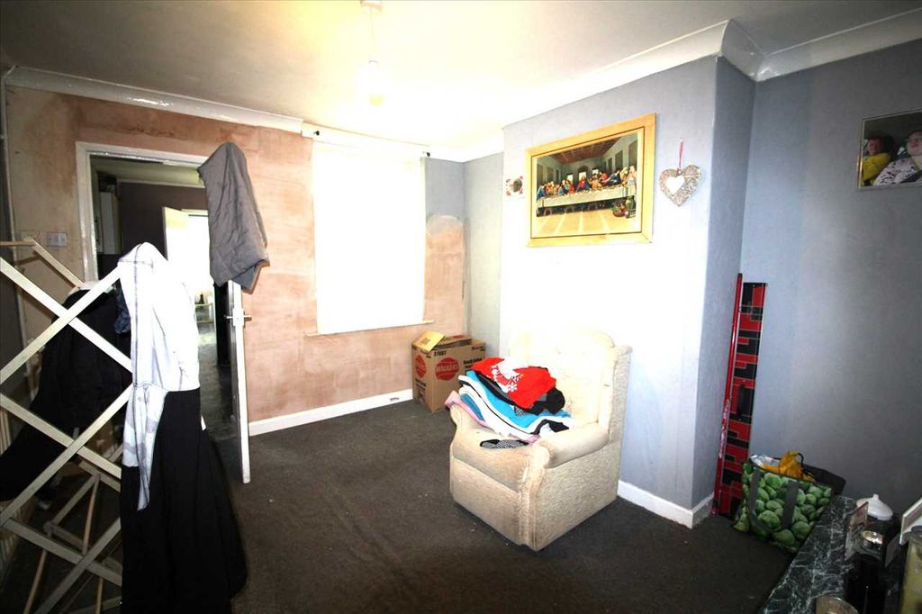 Property photo 3 of 7