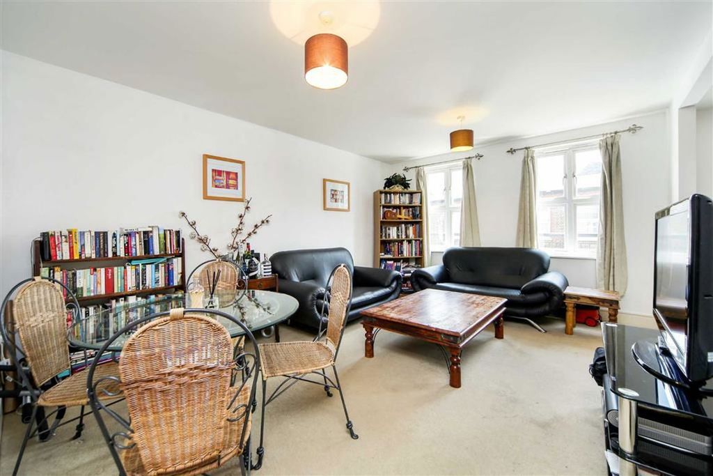 Property photo 2 of 7