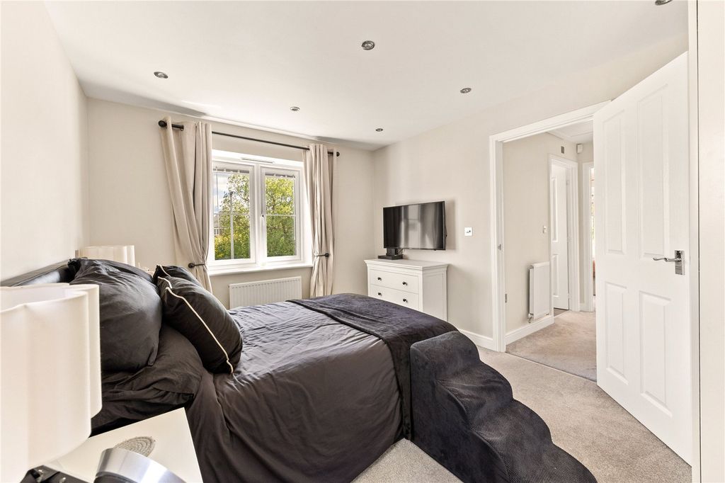 Additional image 11 of 3 bed detached house for saleBellflower Close, Lyde Green, Bristol, Gloucestershire BS16