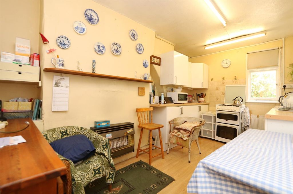 Property photo 3 of 14 9.Jpg