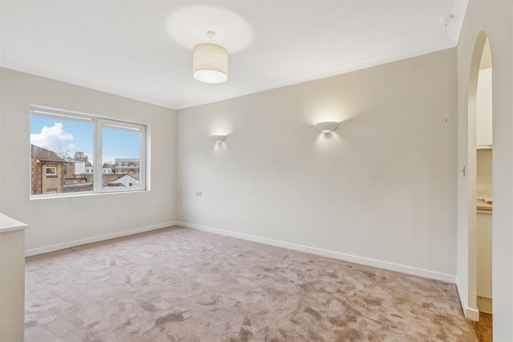 Property photo 2 of 12 For Sale - Homecross House, W4