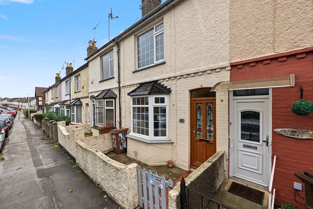 Property photo 1 of 16 6102942