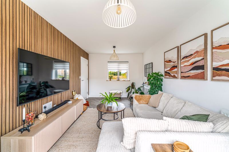 Property photo 2 of 33 Photo 13