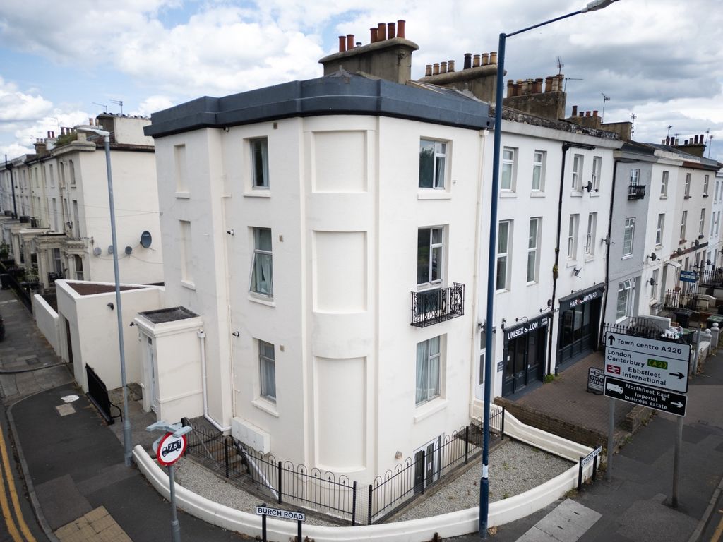 Property photo 1 of 8 4234782
