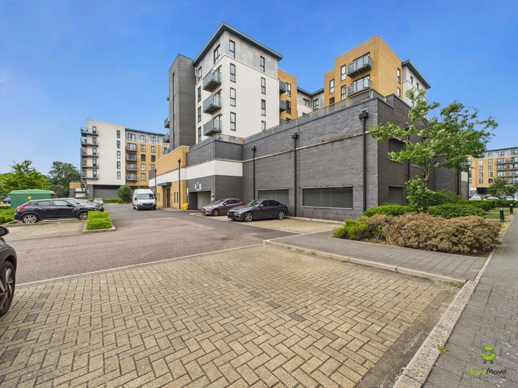 Property photo 1 of 11 Presented By Kevin At Ewemove Bexleyheath And Dart