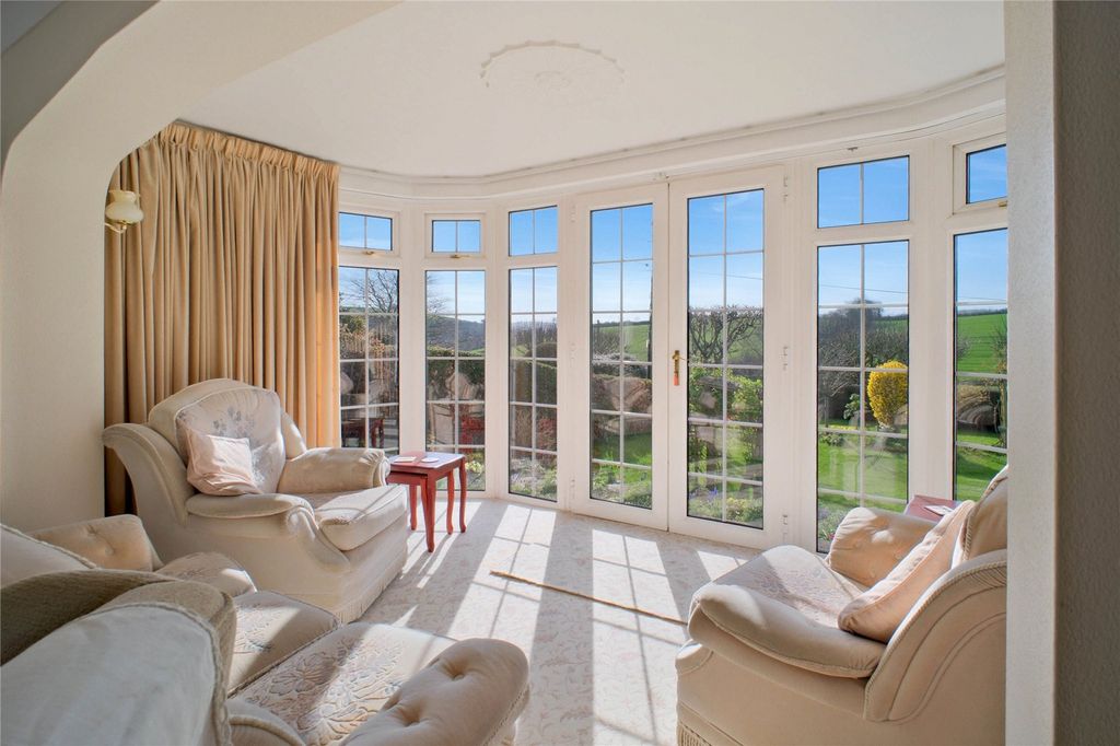 Property photo 3 of 26 Picture No. 19