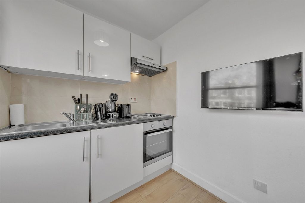 Property photo 3 of 10 Picture No. 06