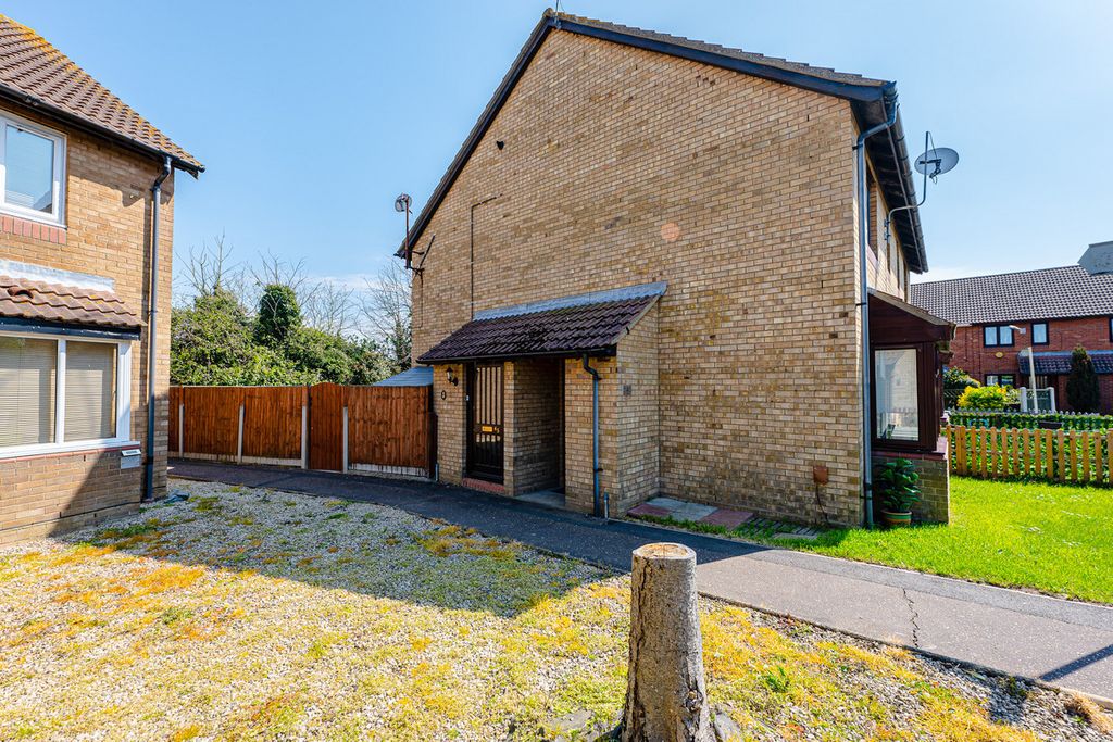 Property photo 1 of 6