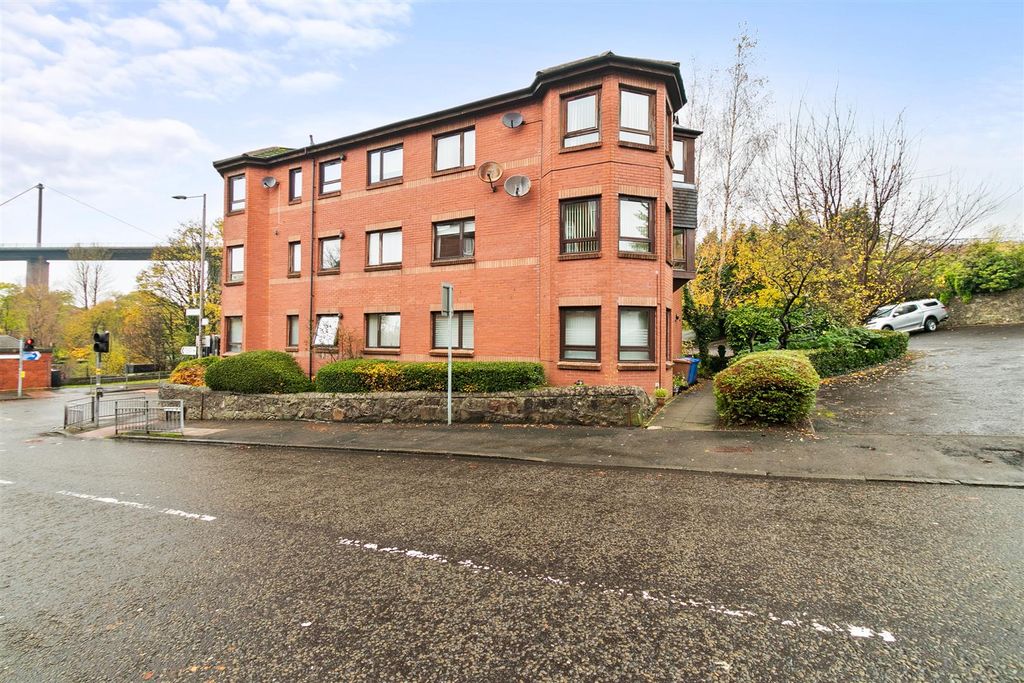 Property photo 3 of 21 Barclay-3.Jpg