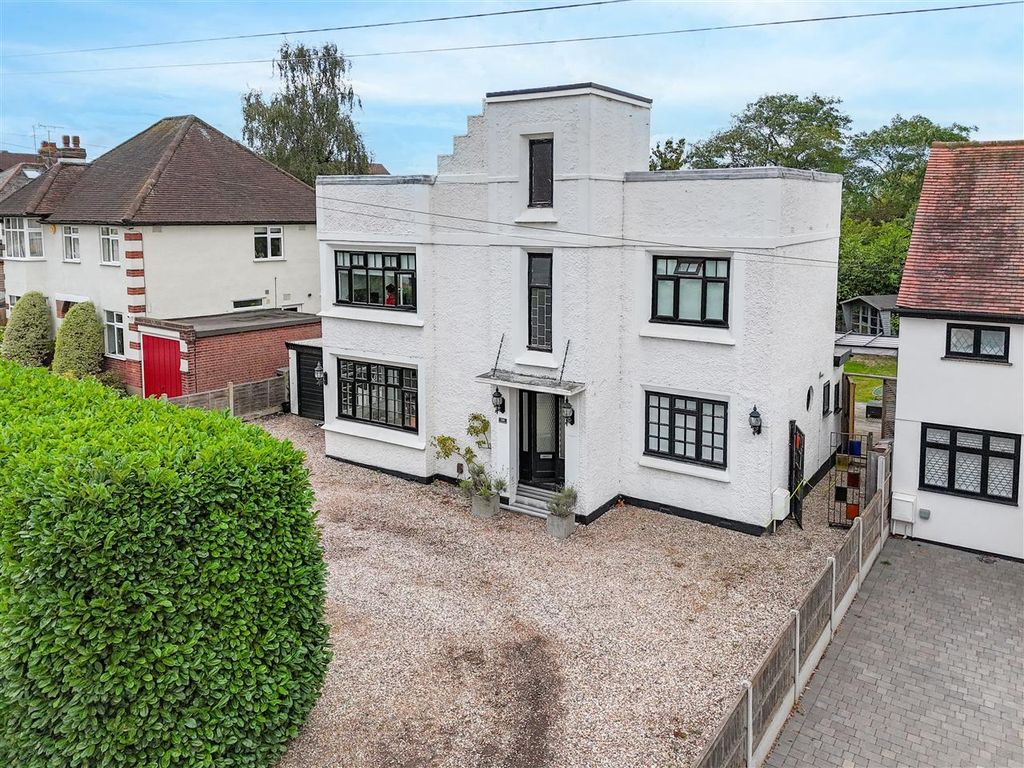 Property photo 3 of 23