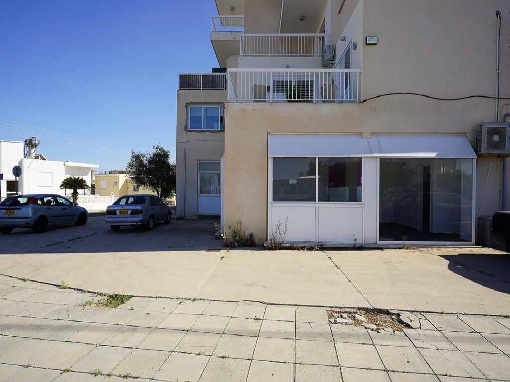 Property photo 3 of 12