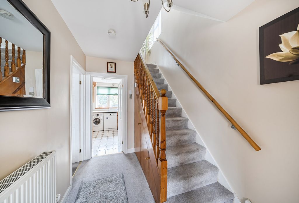 Property photo 1 of 13 1364823-6-68Ecf2d...