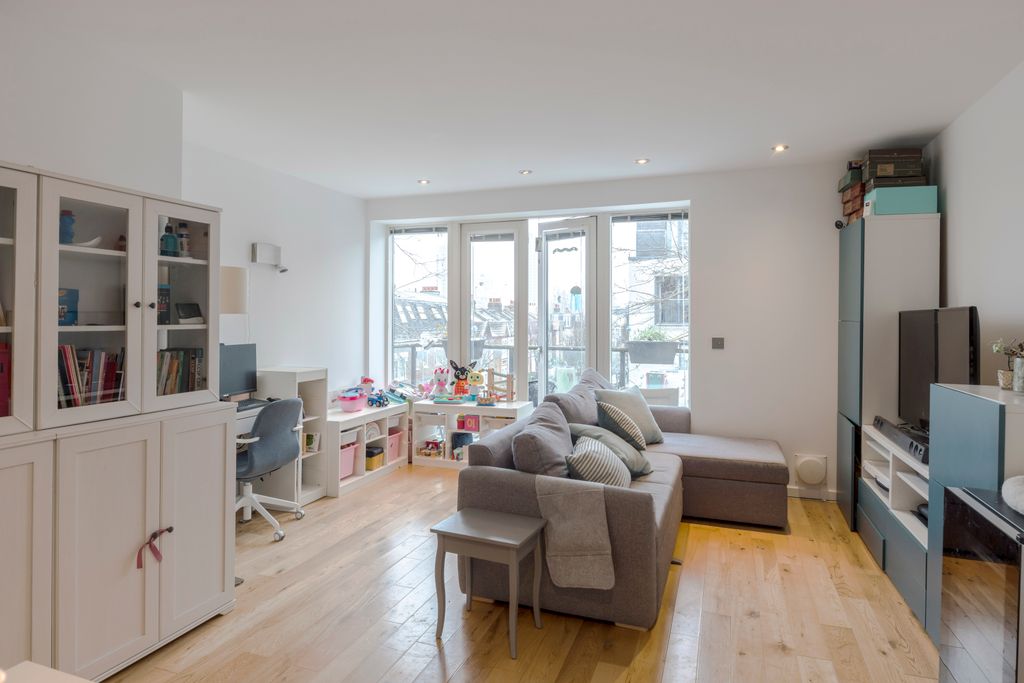 Property photo 1 of 14 Urban Spaces