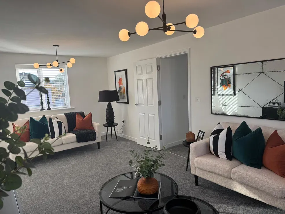 Property photo 1 of 8 Show Home