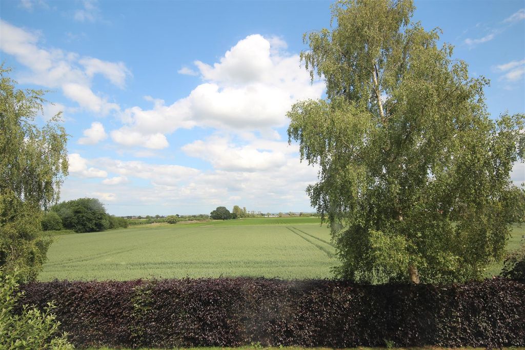 Property photo 2 of 14 View