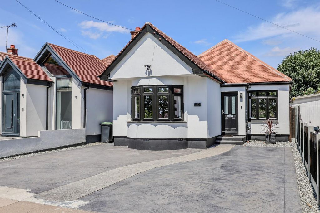 Property photo 1 of 23