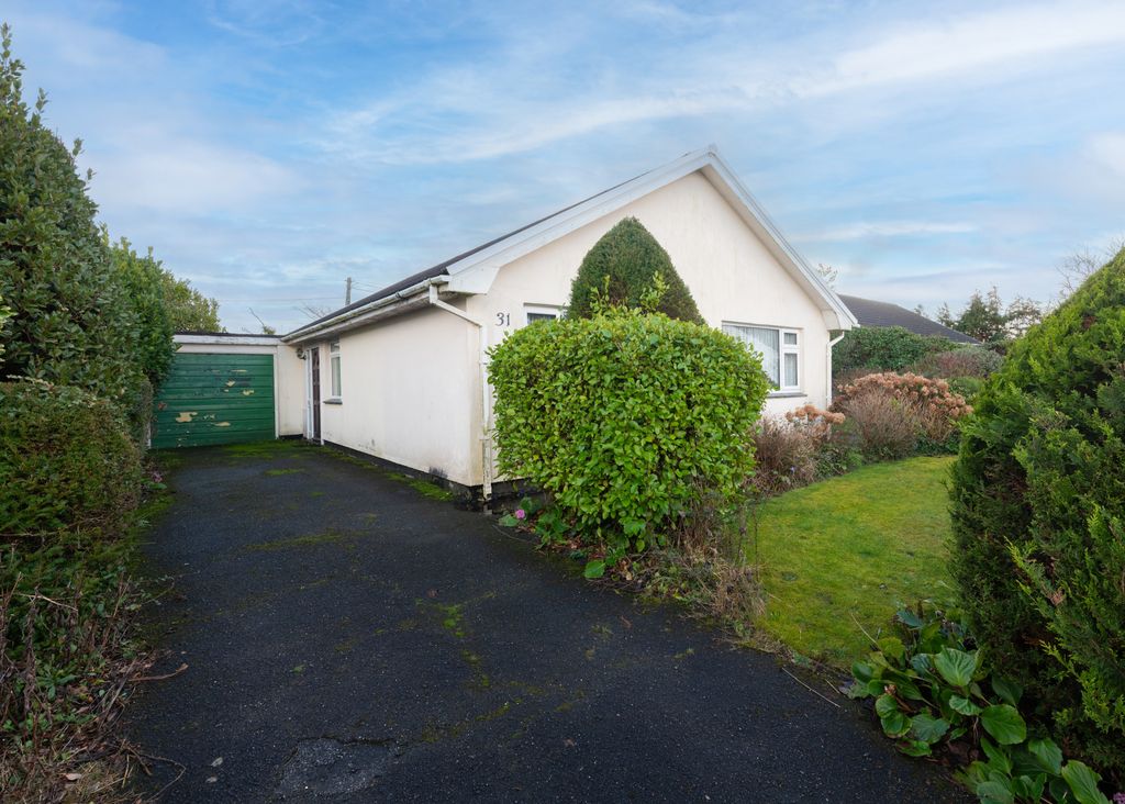 Property photo 1 of 16 31 Rockhaven Gardens