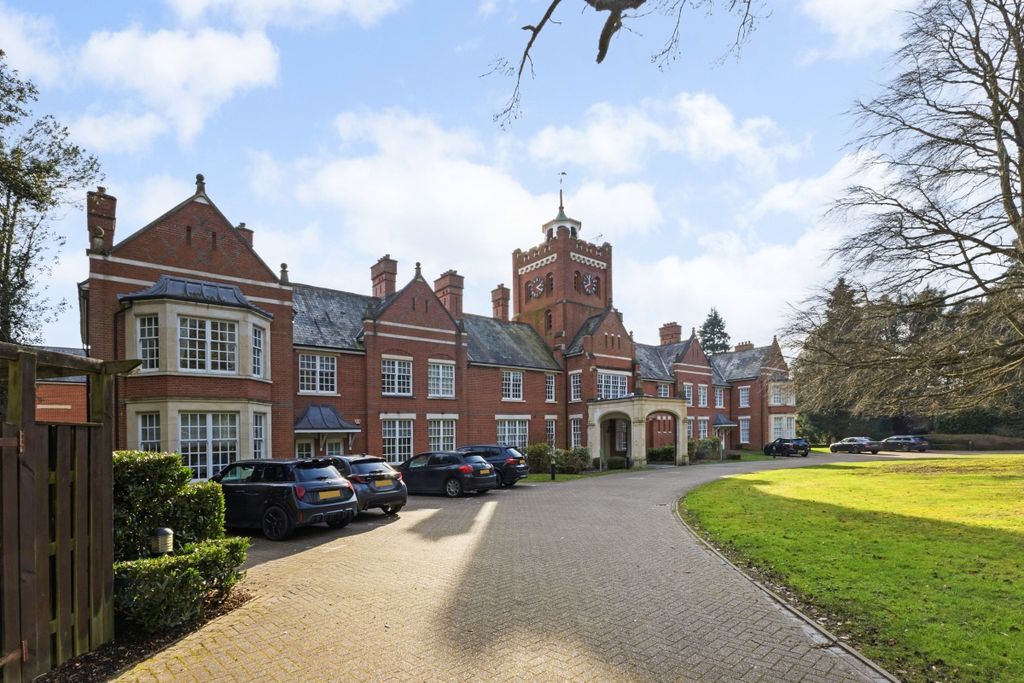 Property photo 1 of 21 86055_Flat 4 The ...