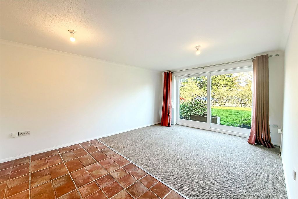 Property photo 3 of 19 Picture No. 26