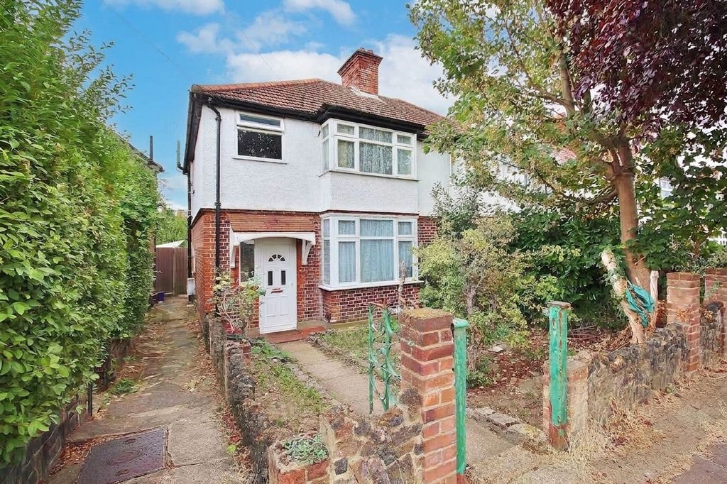 Property photo 1 of 9