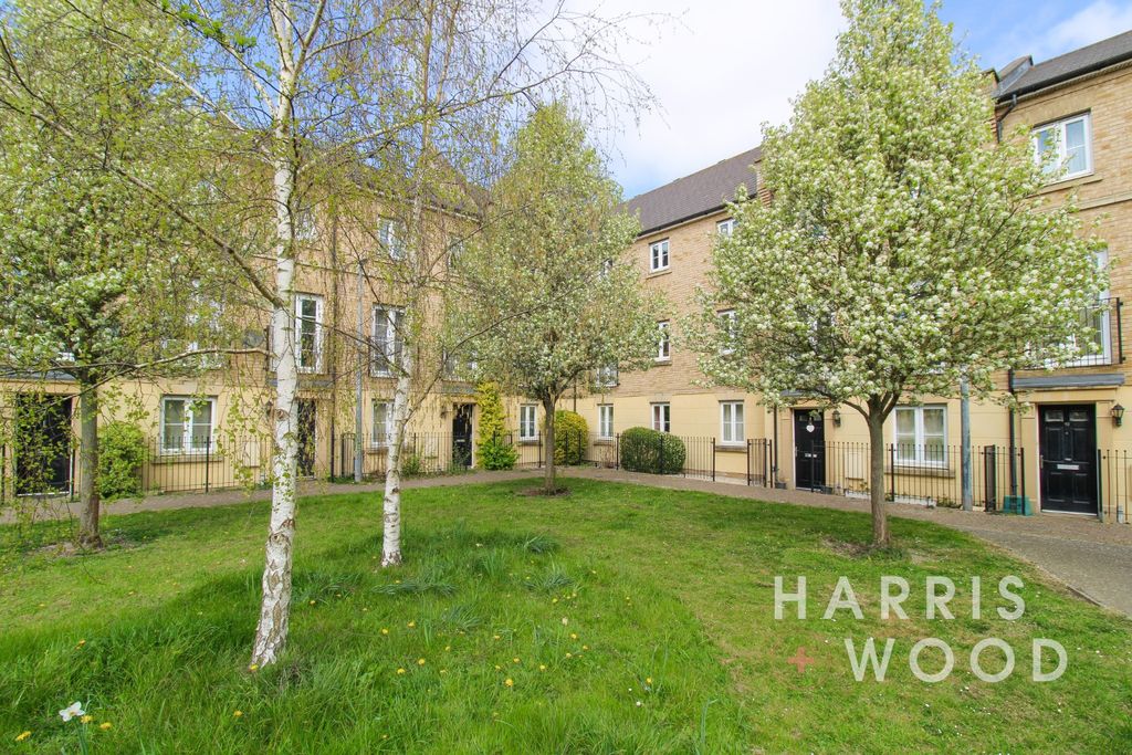 Property photo 1 of 15 4136810