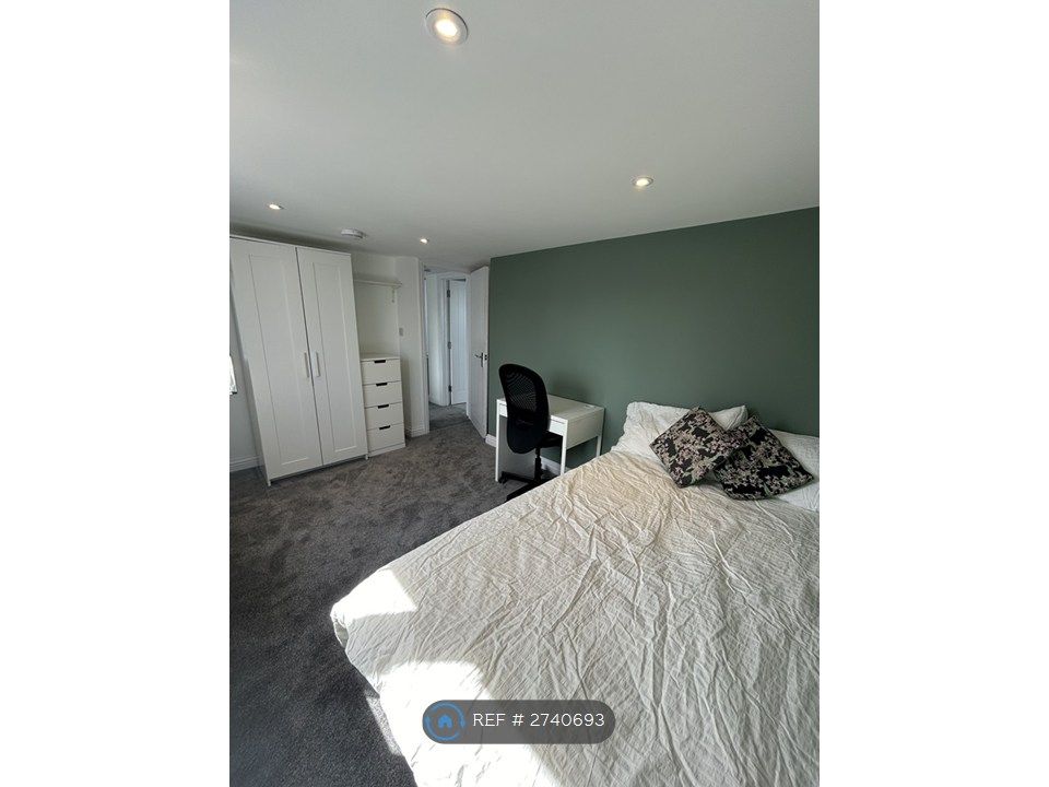 Property photo 1 of 27