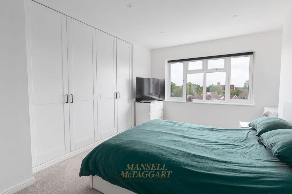 Additional image 11 of 3 bed flat for saleTower Close, East Grinstead RH19