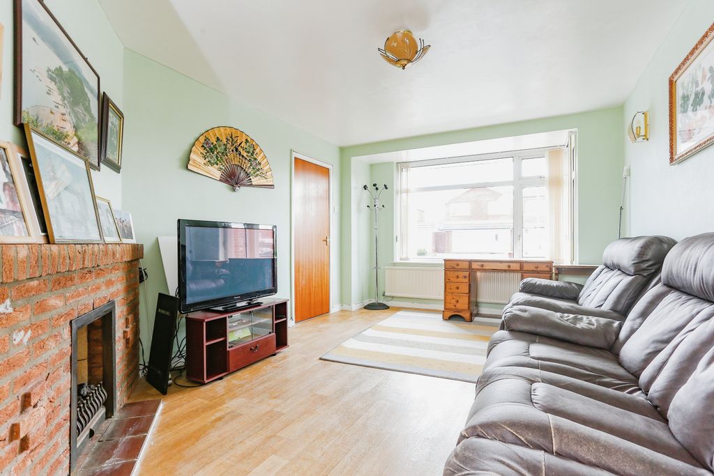 Property photo 2 of 15 Photography