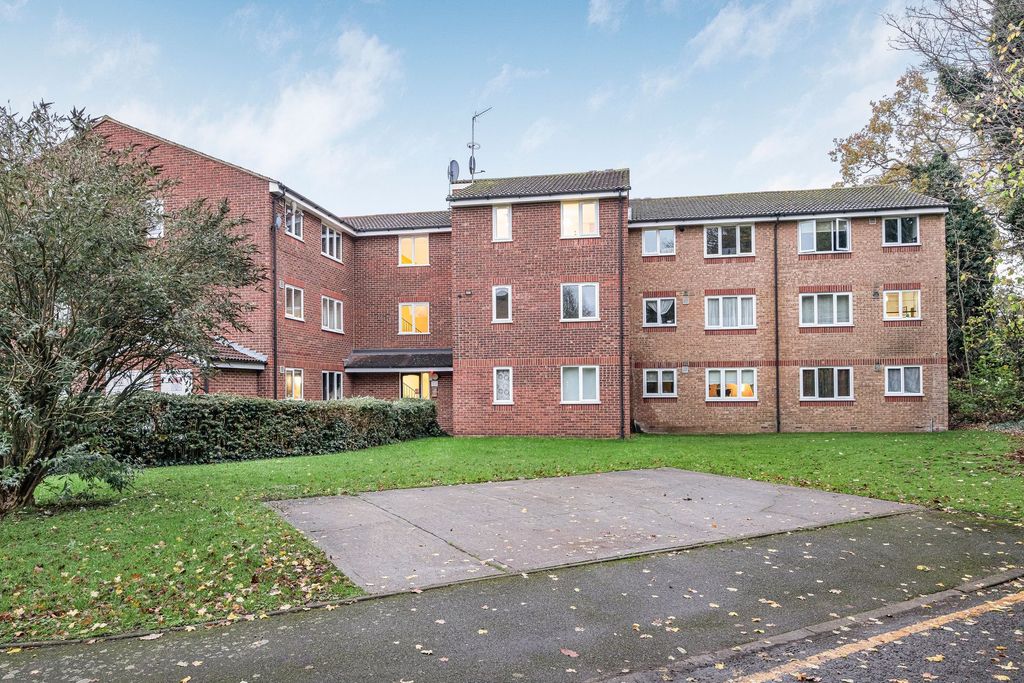 Property photo 1 of 11