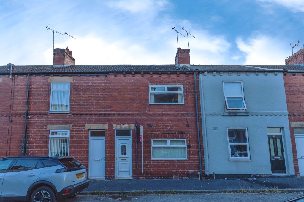 Property photo 1 of 17