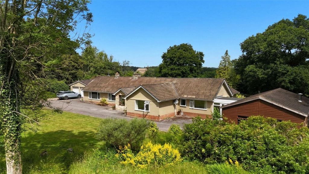 Additional image 2 of 4 bed bungalow for saleSaunders Lane, Awbridge, Romsey, Hampshire SO51