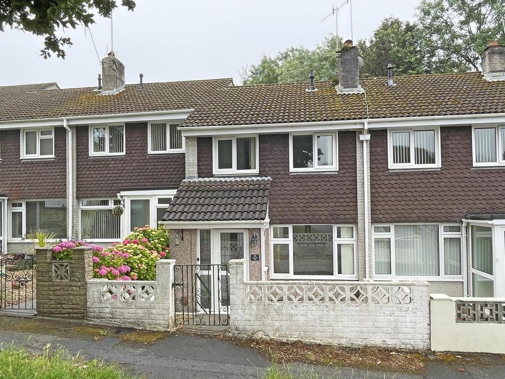 Property photo 1 of 21 Summers Close 14 - Front.Jpg