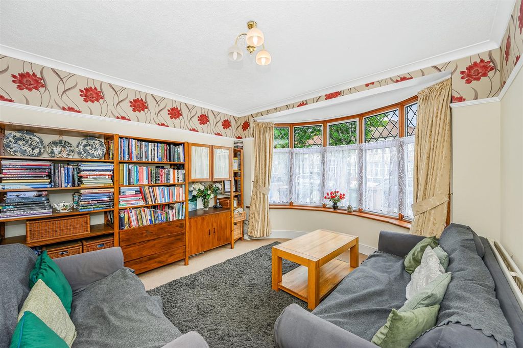 Property photo 3 of 22