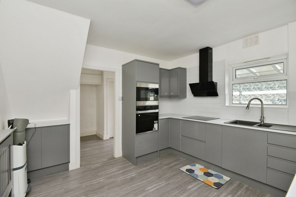 Property photo 3 of 34 _Npp0040