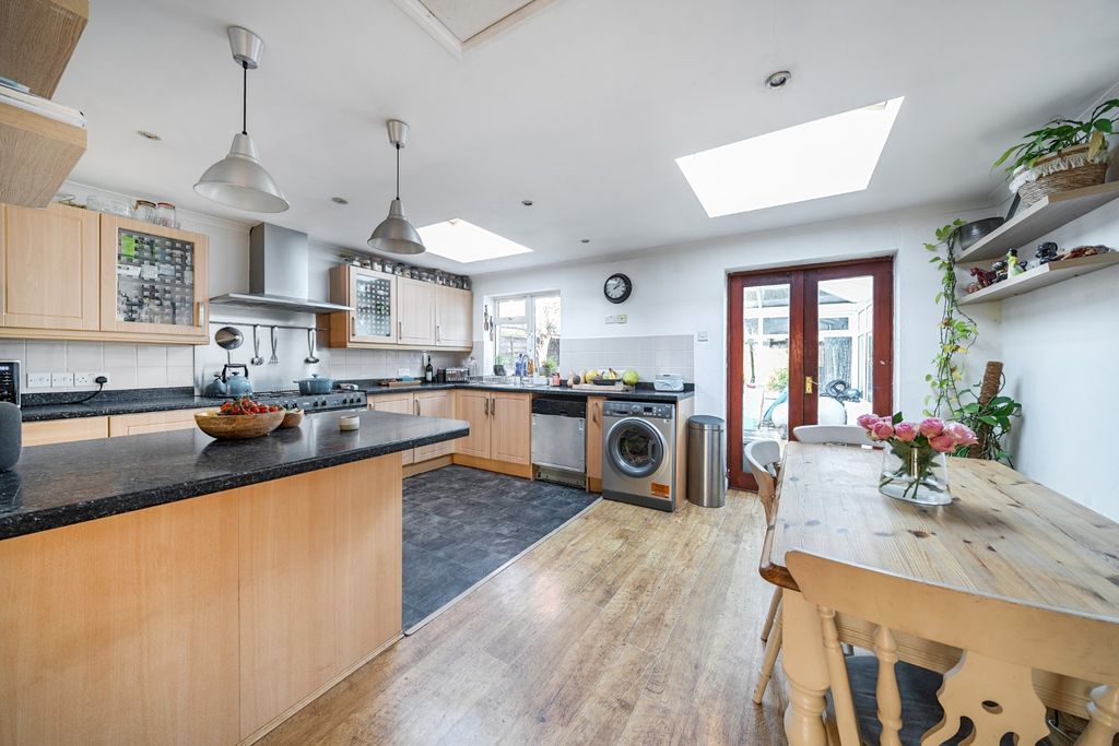 Property photo 2 of 16 Picture No. 16