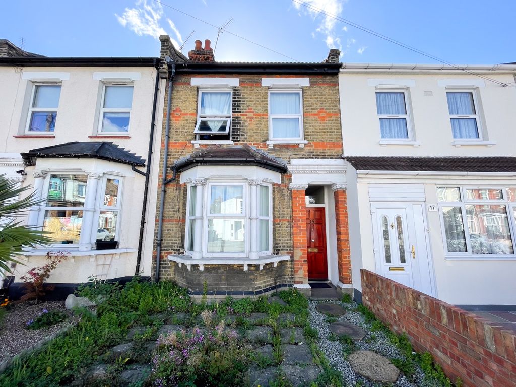 Property photo 2 of 13 4538632