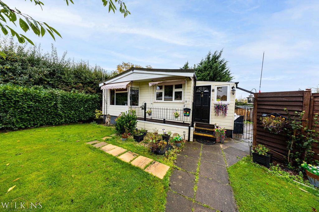 Property photo 1 of 19 Photograph